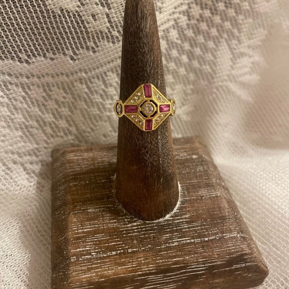 Vintage-Inspired Pink & Gold Statement Ring – Art Deco Style Size 7 - Picture 3 of 4